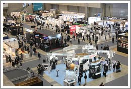 �p���t�E�W���p�l���Ȃǂ��f���c�[���Ɠ�������